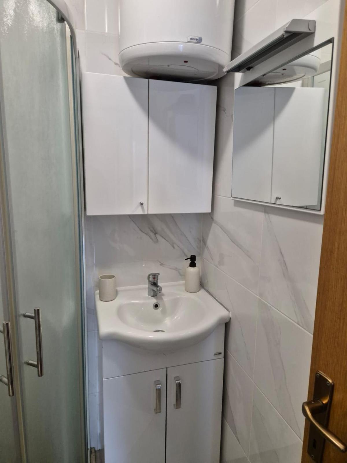 Apartments Matea Studio Apartment Štikovica Eksteriør billede