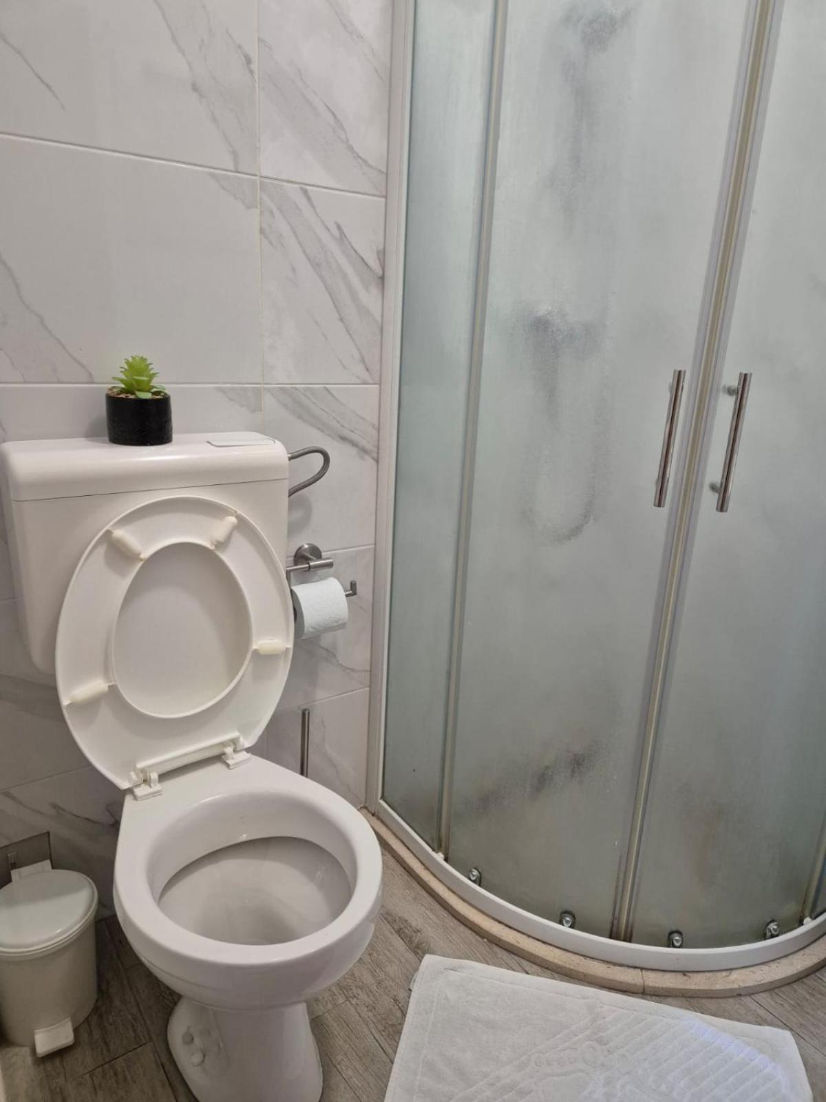 Apartments Matea Studio Apartment Štikovica Eksteriør billede